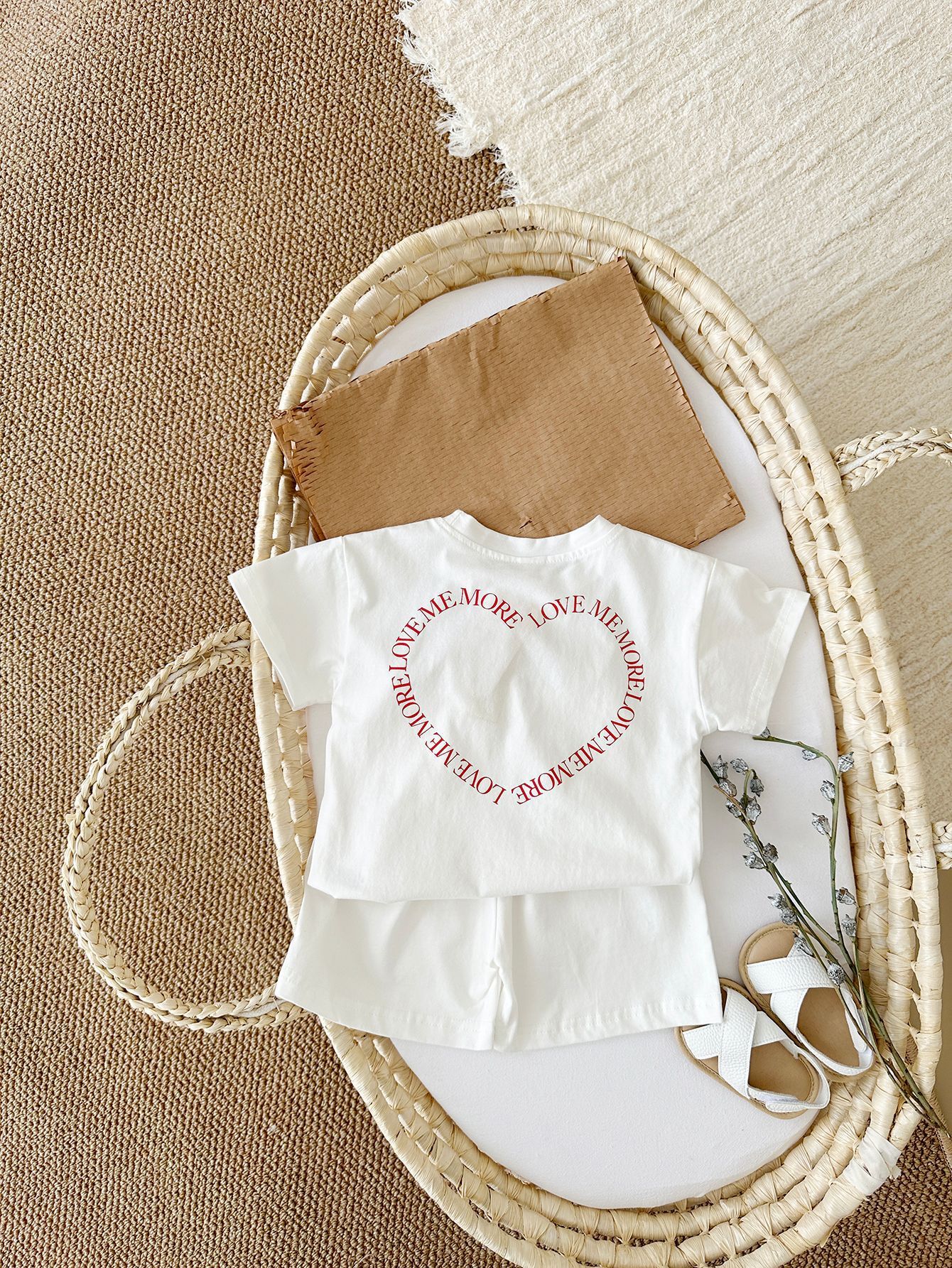 💖 Heartwarming Summer Vibes – Heart Printing Short Sleeve Suit for Boys & Girls