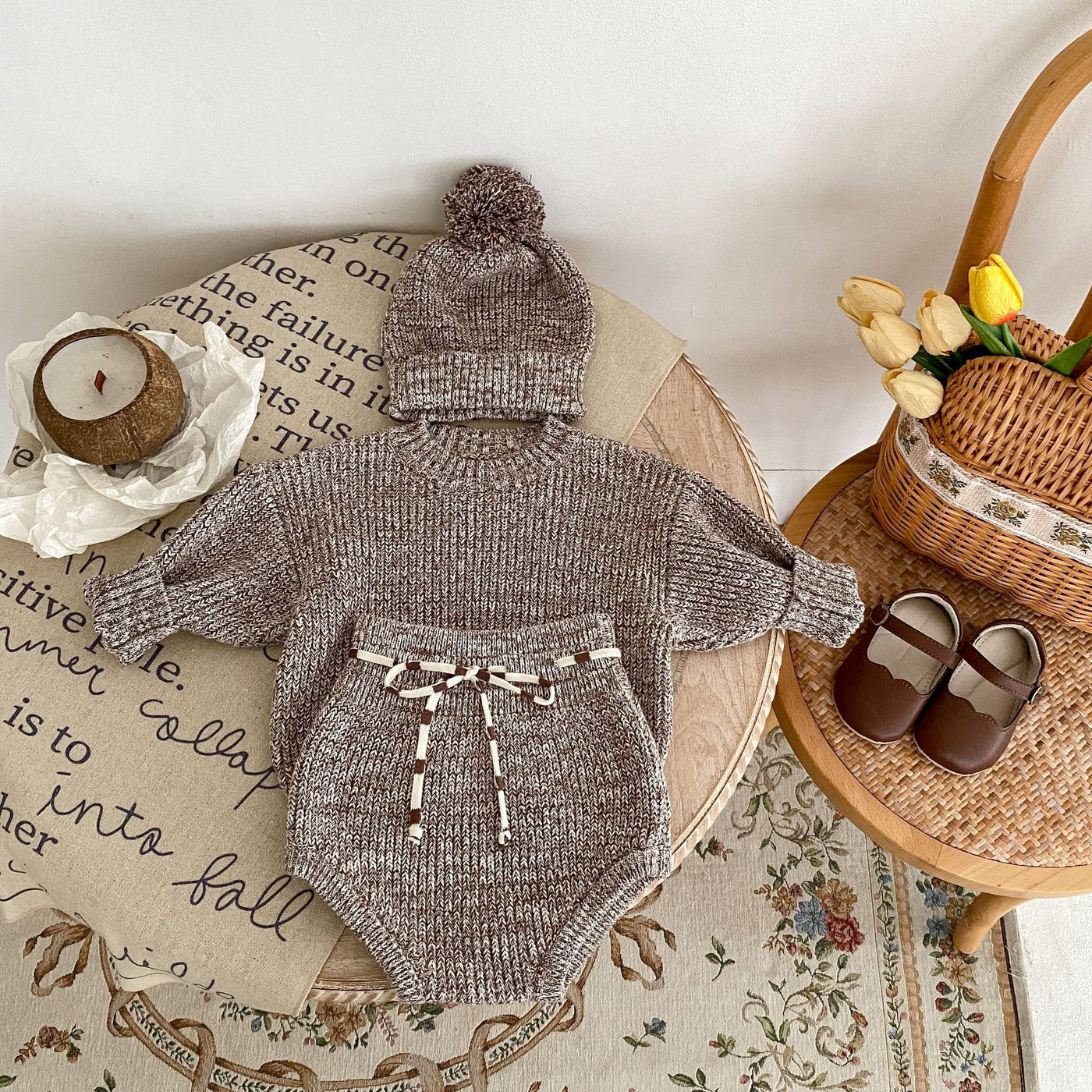 Conjunto de 3 piezas de jersey y pantalones de punto con bola de pelo y aguja gruesa de colores variados para niña pequeña