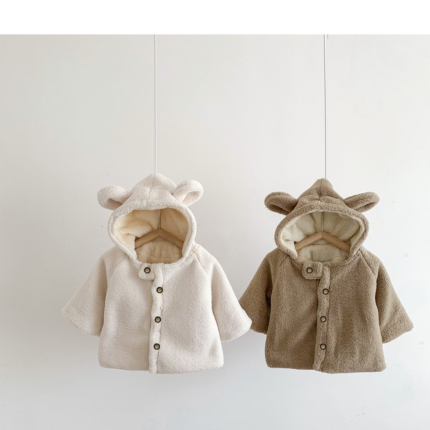 ❄️ Winter Hooded Baby Cloak – A Cozy Hug in Every Button