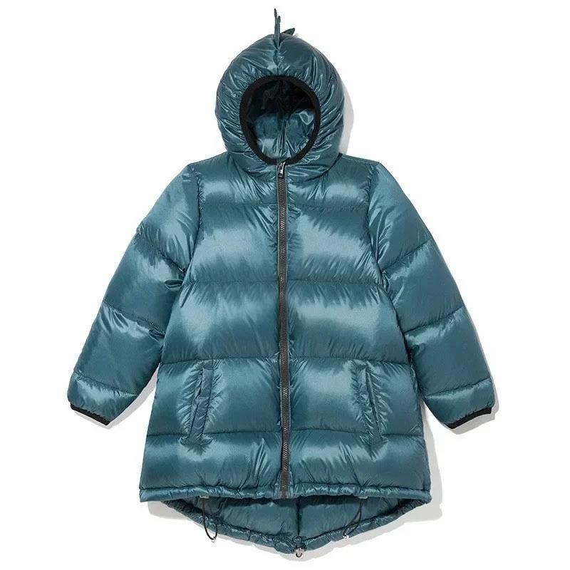 Chaqueta de plumón de color liso con capucha para niños