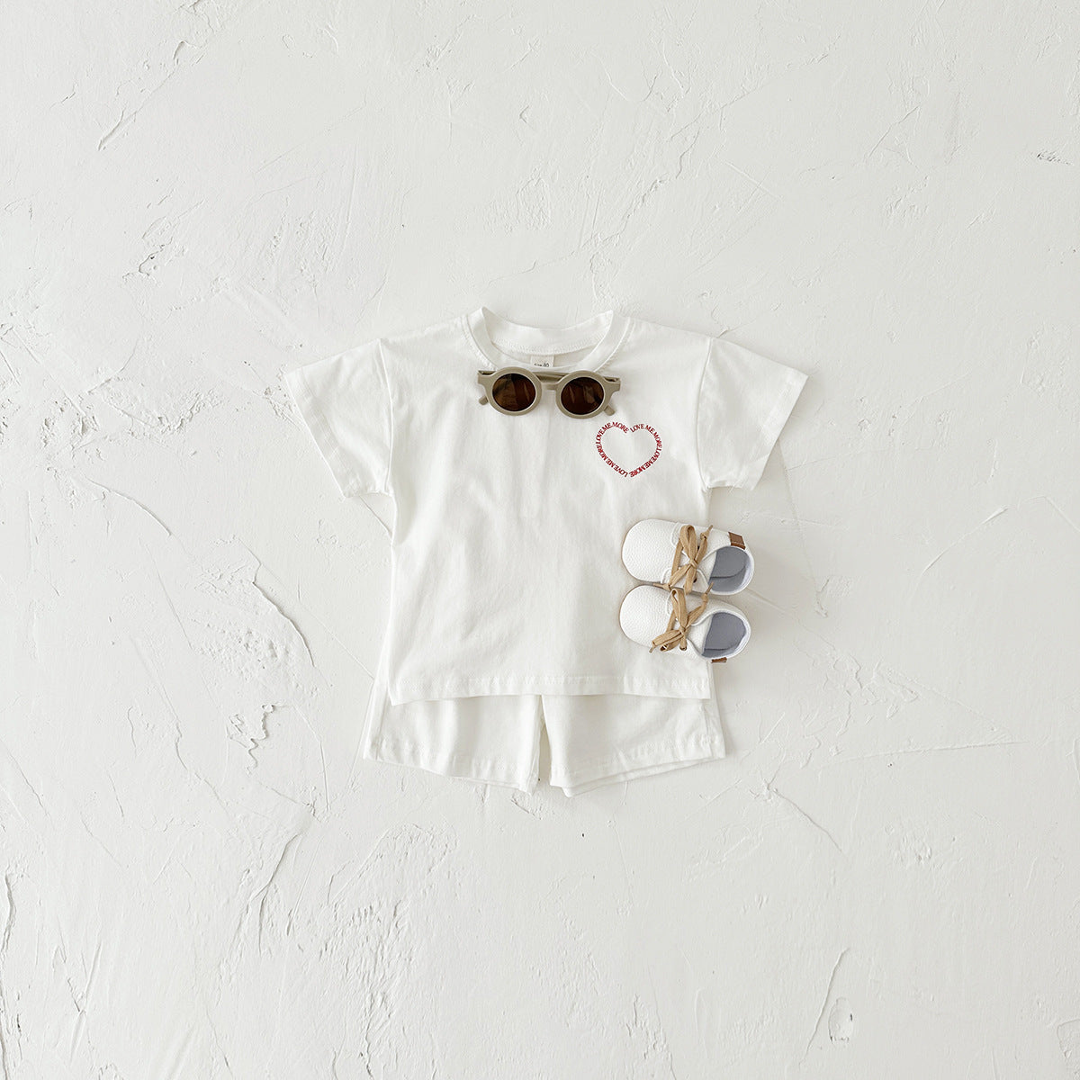 💖 Heartwarming Summer Vibes – Heart Printing Short Sleeve Suit for Boys & Girls