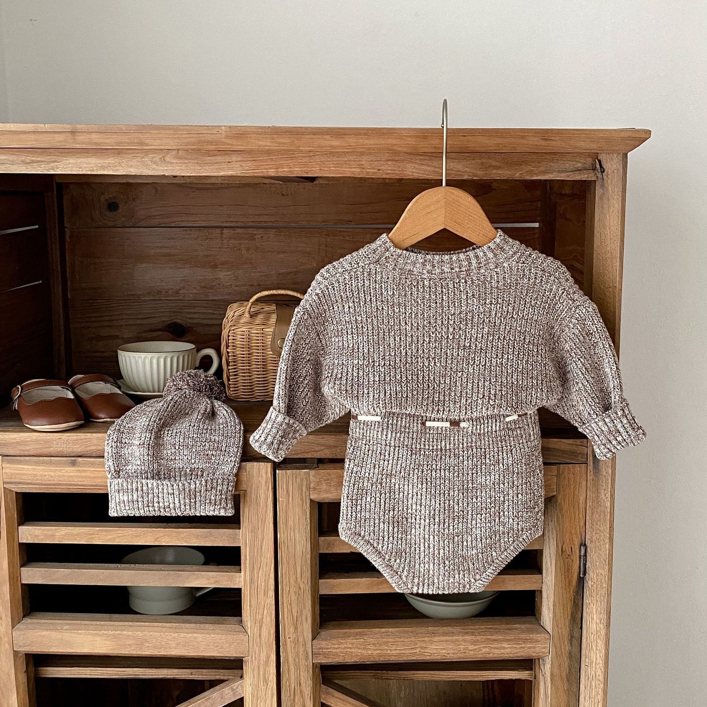 🌸 Sweet & Cozy 3-Piece Set for Baby Girls – Perfect for Spring and Autumn!