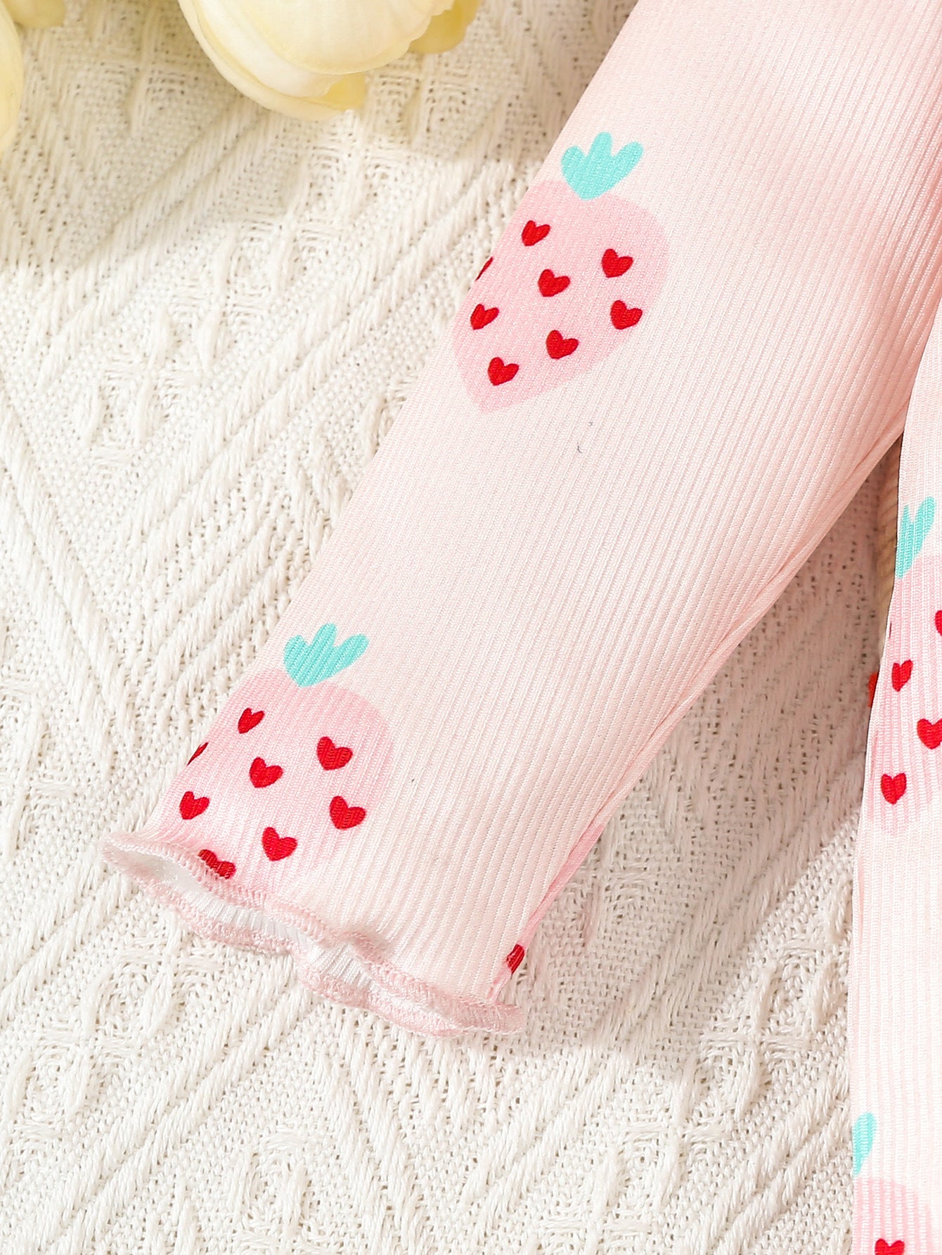 🎨 Colorful Beginnings – Infant 3-Piece Printed Set