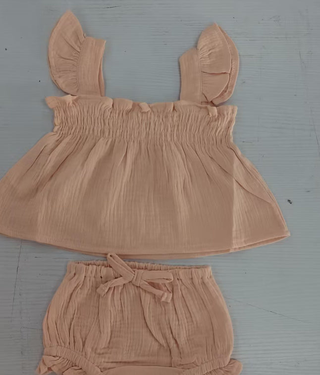 🌸 Adorable Girls' Solid Color Sling Top & Hot Pants Suit – Perfect for Sunny Days!