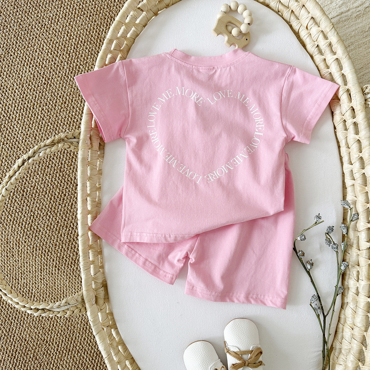 💖 Heartwarming Summer Vibes – Heart Printing Short Sleeve Suit for Boys & Girls
