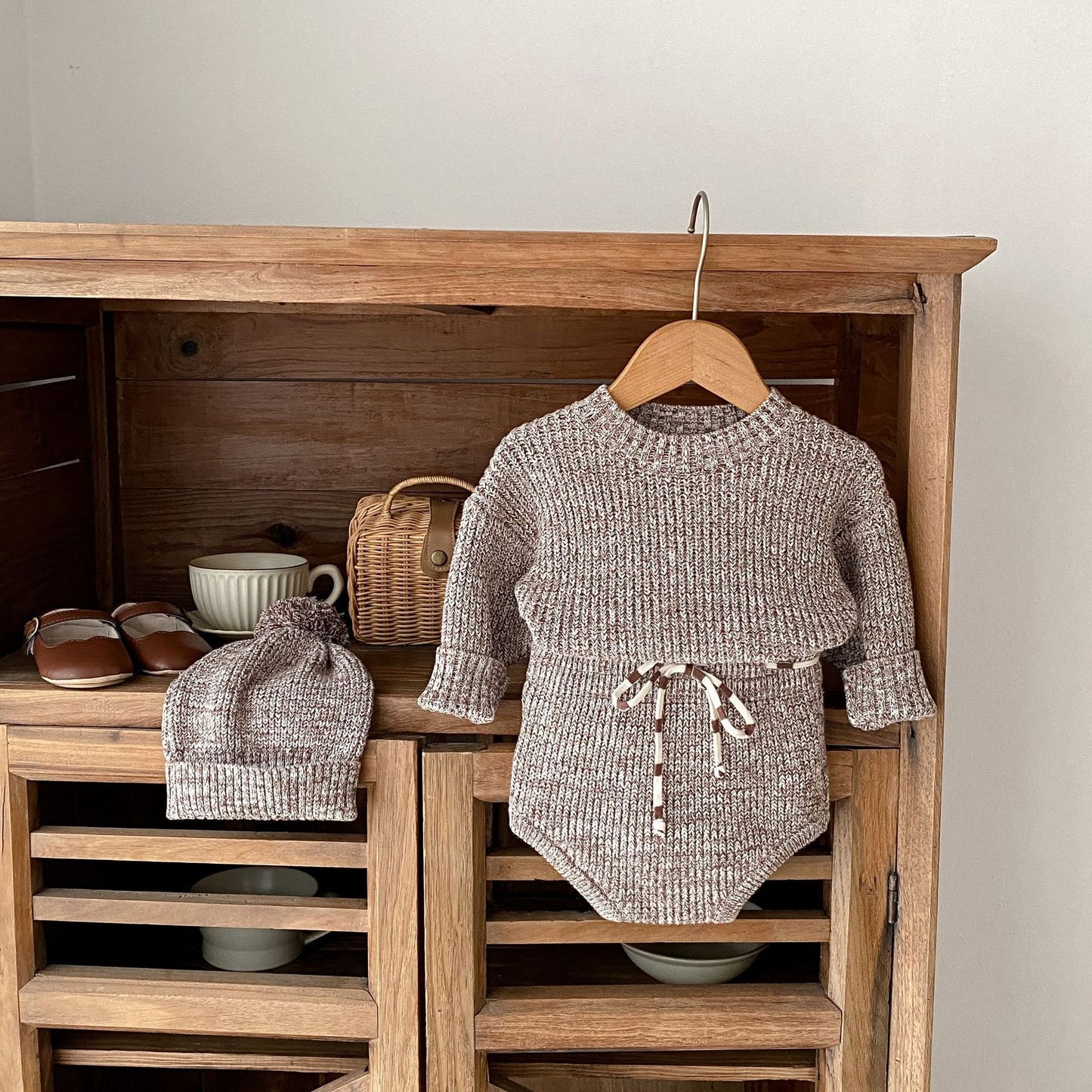 🌸 Sweet & Cozy 3-Piece Set for Baby Girls – Perfect for Spring and Autumn!