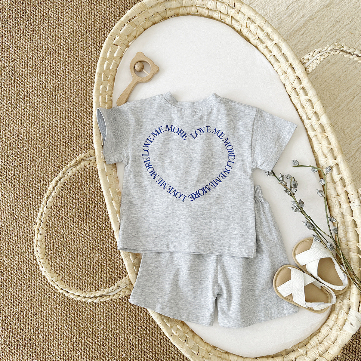 💖 Heartwarming Summer Vibes – Heart Printing Short Sleeve Suit for Boys & Girls
